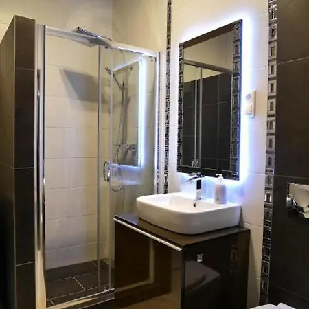 Apartment Fueredi *